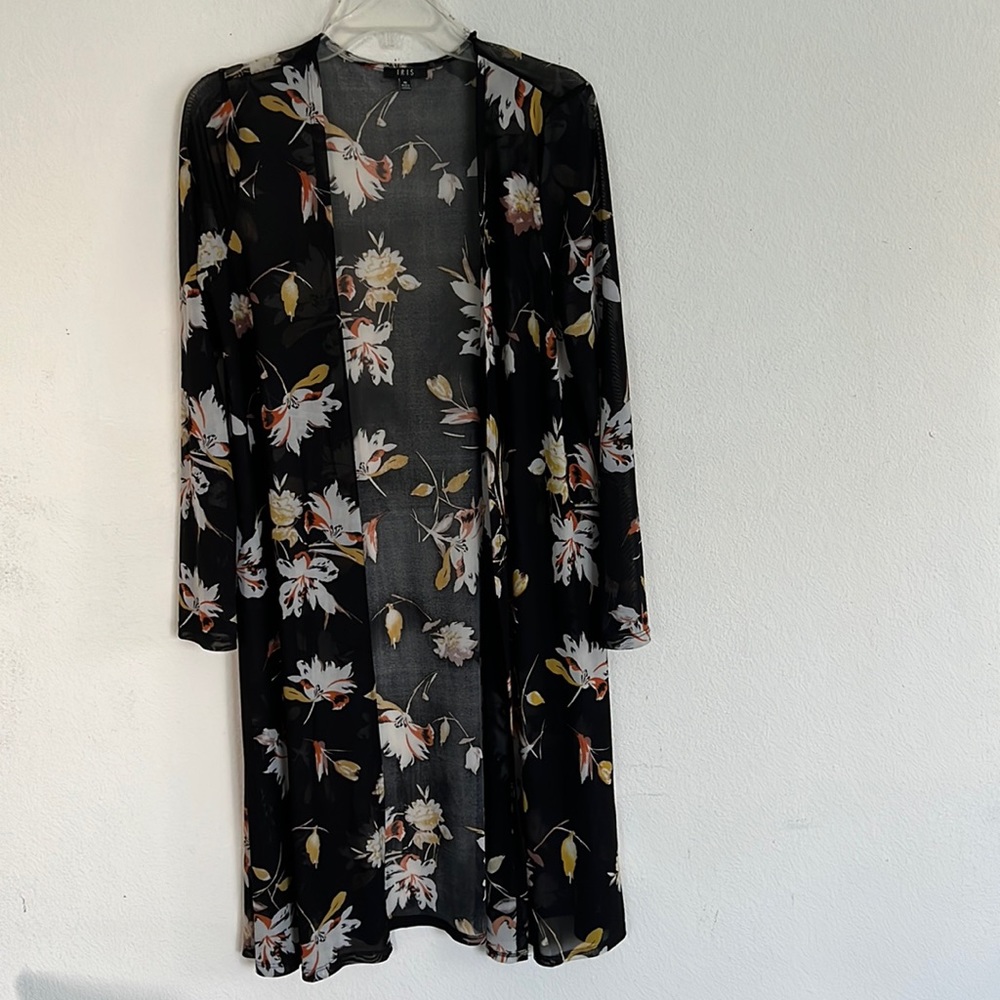 IRIS Floral Cardigan Size M